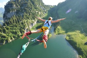 Kaiyun APP-《CS_GO全球精英赛，Astralis迎战NAVI，现场气氛火爆》，csgo全球锦标赛