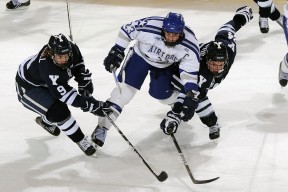 kaiyun网站-_高空索道体验：飙速穿越悬崖峭壁_，高空索道危险吗